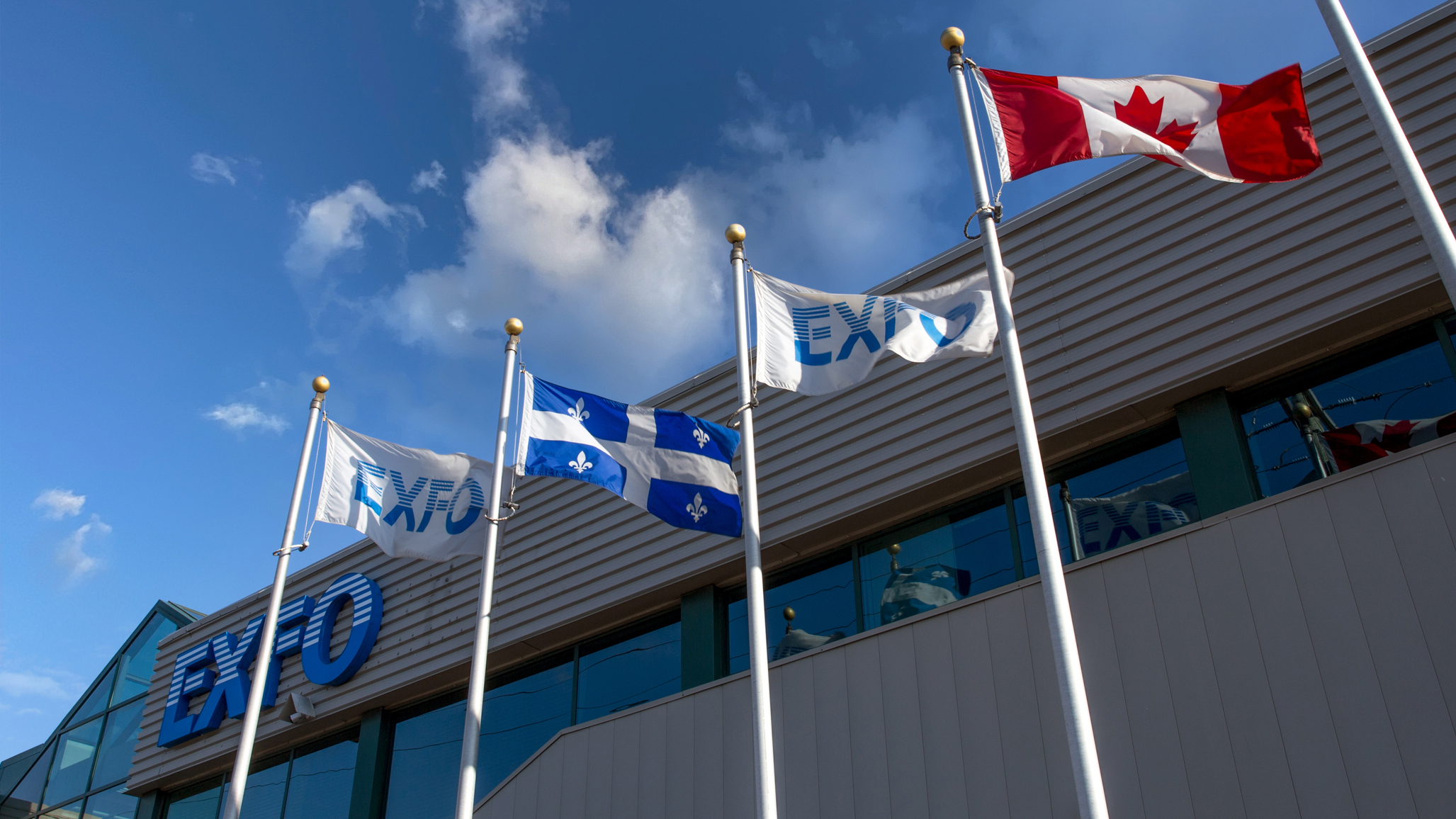 exfo_our-story_successful-privatization.jpg